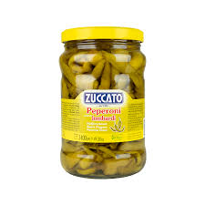 Ne esistono decine e decine di varietà differenti, e ogni anno mi piace provarne nuove. Peperoni Sottaceto E Agrodolci Zuccato