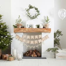 1001 Idees Deco Cheminee Un Element Central Du Foyer Deco Noel Maison Decorations De Noel Naturelles Decoration Noel