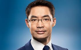 Chân dung nguyên Phó Thủ tướng Đức vừa nhận lời về Việt Nam làm việc