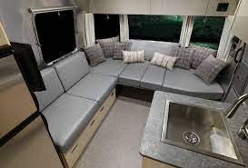 25 ft flying cloud airstream. Flying Cloud 25rb Floor Plan Travel Trailers Airstream