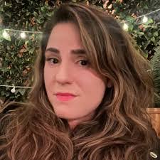 Rose Wellman's Instagram, Twitter & Facebook