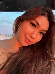 Earning in game cards and badges