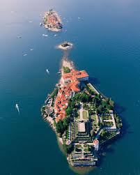 The most popular areas in the last years, lake maggiore luxury property market has experienced a growing trend in supply and demand, both for sale and for rental. Isole Borromee Lago Maggiore Italy Europe