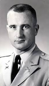 Richard Kibbe's Instagram, Twitter & Facebook