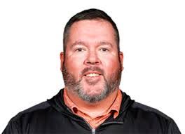 Ben Kern's Instagram, Twitter & Facebook