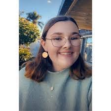 Courtney Eason's Instagram, Twitter & Facebook