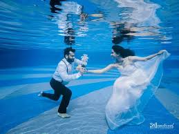 The Ultimate Pre Wedding Shoot Ideas This Wedding Season Wedding Shoot Pre Wedding Shoot Ideas Pre Wedding Poses