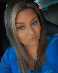 Ashley Setters's Instagram, Twitter & Facebook