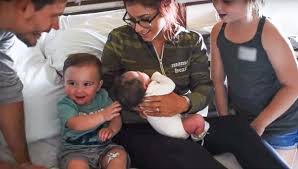 Chelsea houska has two kids with cole deboer. Chelsea Houska Gives Birth Video Of Daughter S Arrival On Teen Mom 2 Hollywood Life