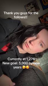 Karley Brown (@ashlieskains)