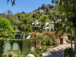 Holmby hills is one of the three neighborhoods that form los angeles's platinum triangle. Cher S Beverly Hills Mansion Is On The Market With 44 Discount Photos