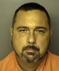 Derrick Grissett's Instagram, Twitter & Facebook