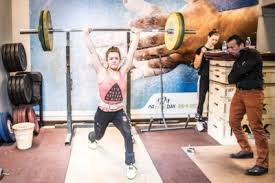 Nina sterckx est devenue championne d'europe juniores (u20) d'haltérophilie en moins de 49 kg à bucarest, vendredi soir dans la capitale roumaine. Girlpower Letterlijk En Figuurlijk Op Training Met Nina St Het Nieuwsblad Mobile
