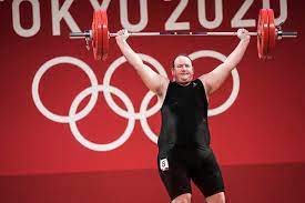 The new zealand native missed her first lift, at 120 kg in the snatch, with the bar going over. J97afqyhpkjwom