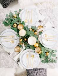 But just because you're sticking with traditional hues doesn't mean your table setting can't be a the idea: 13 Super Simple And Easy Holiday Table Setting Ideas Fashion Magazine