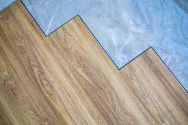 Wer mit seinem ausgedienten teppichboden nicht mehr zufrieden ist, kann sich mit einem laminatboden einen bodenbelag mit starken eigenschaften sichern, ohne tief in die tasche. Laminat Auf Teppich Verlegen Ist Eine Dampfsperre Notig
