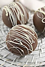Keto Hot Chocolate Bombs Easy Low Carb Chocolate Bomb Recipe Best Hot Chocolate Drinks Chocolate Bomb Chocolate Drinks Sugar Free Hot Chocolate