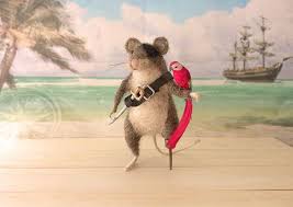 Needle Felted Animal Pirate Mouse With Sword And Parrot Etsy Felt Animals Needle Felted Animals Animals