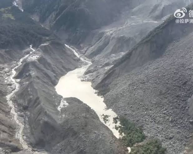 Lake burst risk near China-Nepal border disaster site wanes as satellite imagery shows water body shrinking; secondary disaster threat persists