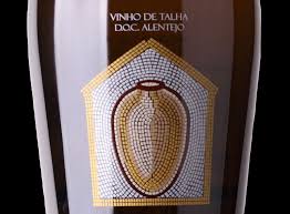 vidiˈɡɐjɾɐ) is a portuguese wine region centered on the vidigueira municipality in the alentejo region. Adega De Vidigueira Lanca Vinho De Talha Branco 2018 Hipersuper Hipersuper