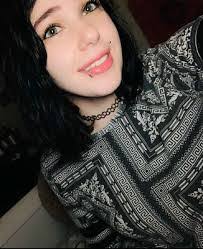 Brooke Lyn's Instagram, Twitter & Facebook