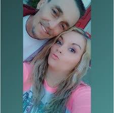 Nicole Hutchins's Instagram, Twitter & Facebook