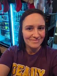 Happy New Year! I'm here til close! What better way to start the new year  than a drink with yours truly?! 😘😘 LIQUID LUNCH SPECIAL ALL DAY!