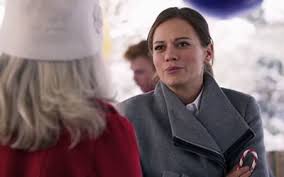 Even the cast of snowed inn christmas received immense love from their fans for their spectacular performances in the film. Movie Review Snowed Inn Christmas 2017 Movie Review