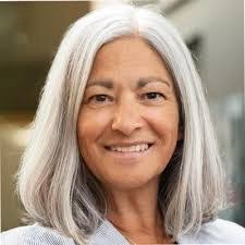 Jeanine Devine's Instagram, Twitter & Facebook