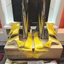 Coverset 125 biru petir/merah petir rⓜ 27 je hly stripe moritaka siap tampal spoiler. Coverset 125zr Original Hly Motorbikes On Carousell