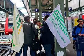 Die lokführergewerkschaft zieht wieder einmal in den streik. Lokfuhrerstreiks Bahn Drohen Bleibende Schaden Wirtschaft Stuttgarter Zeitung