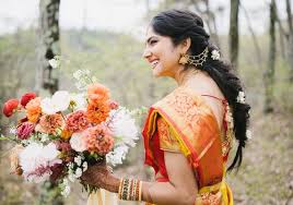 These wedding hairstyles for medium hair are quite easy to do and are lovely as well! 18 Beautiful Indian Wedding Hairstyles For Every Bridal Personality
