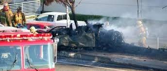 On ne voit pas distinctement la porsche s'encastrer dans un arbre ma. Une Camera De Surveillance A Filme L Accident Dans Lequel Paul Walker Fast Furious A Ete Tue Video Sudinfo Be