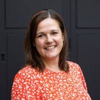 900+ profilů „Clucas“