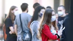 Χιλιάδες υποψήφιοι στις πανελλαδικές εξετάσεις 2021 μπαίνουν το πρώι της πανελλήνιες 2021: N9fmebehdllfwm