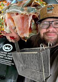 Meet, Greet and EAT 🦞 🐟 this Friday and Saturday. Come find out what I'm  puttin in this basket!