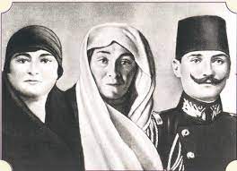 #atatürk #ailesi #doğumu1881 yılının mayıs ayında selânik koyuna hâkim ahmet subaşı mahallesi'nin üç katlı pembe evinde zübeyde hanım'ın bir oğlu dünyaya. Ataturk Un Ailesi Basari Koleji Manavgat