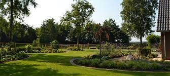 wanneer moet ik kalk strooien tuin bemesten tuin ronde vormen tuin hovenieren