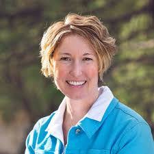 Linda Mcfadden's Instagram, Twitter & Facebook