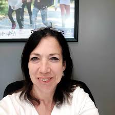 Witness to dog hit by car in Kenmore