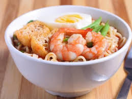 Ramen Nouilles Japonaises Sautees Aux Crevettes Recette Recette Asiatique Recette Ramen Recettes De Cuisine