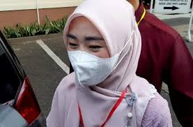 Jika terjadi error saat mengakses kami tidak bertanggung jawab sebagi mana mestinya, sekian. Https Www Matamata Com Seleb 2021 06 27 105814 Geger Berita Duka Wendi Cagur Meninggal Dunia Ini Faktanya Https Media Matamata Com Thumbs 2018 09 23 15677 Wendi Cagur Dan Ayu Natasha 745x489 Img 15677 Wendi Cagur Dan Ayu Natasha