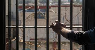 Καρέ-καρέ η δολοφονία κρατούμενου στις φυλακές Κορυδαλλού (βίντεο+ ...