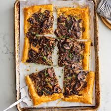 These 10 inexpensive appetizers are perfect for a party, especially during the rushed holiday season. 30 Fancy Appetizers For A Holiday Party Or Christmas Dinner Kitchn