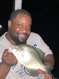 Who has good crawfish BEFORE 4:00?