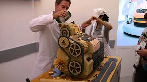 It uses the volkswagen group's flexible mqb architecture, but only for the engines, infotainment system. Skoda Fabia Advert Original Cake Car
