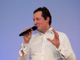 Eckart von hirschhausen hatte praktische tipps parat. Eckart Von Hirschhausen Doctor Cabaret Artist Premium Speakers