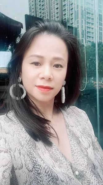 Vợ cũ Shark Bình và những hình ảnh rạng ngời khi một mình lập nghiệp với  công ty riêng