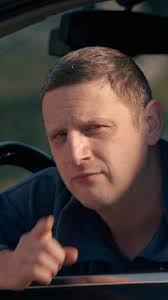 not everybody knows how to do everything #ithinkyoushouldleave #timrobinson  #netflixisajoke