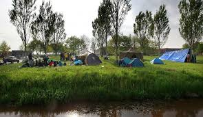 البحث بالصور ميزة باستخدام يمكنك التحقق من الصور والصور المماثلة من الإنترنت. Ø¨Ø§Ù„ØµÙˆØ± Ù„Ø§Ø¬Ø¦ÙˆÙ† Ù…ØµØ±ÙŠÙˆÙ† ÙˆØ³ÙˆØ±ÙŠÙˆÙ† ÙŠØ­ØªØ¬ÙˆÙ† ÙÙŠ Ù‡ÙˆÙ„Ù†Ø¯Ø§ Ù‚Ù†Ø§Ø© Ø§Ù„Ø¹Ø§Ù„Ù… Ø§Ù„Ø§Ø®Ø¨Ø§Ø±ÙŠØ©